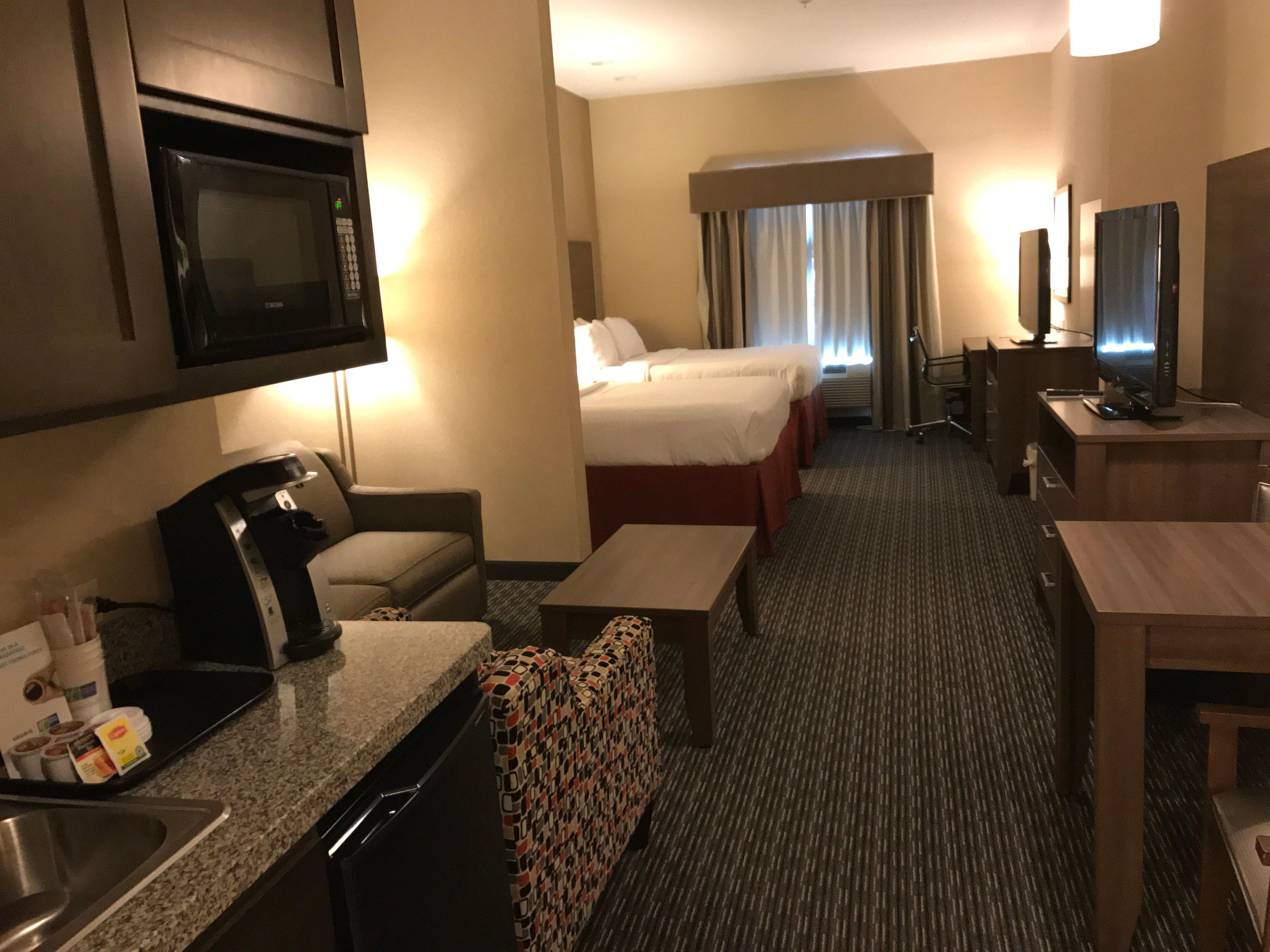 Holiday Inn Express & Suites Fredericksburg By Ihg מראה חיצוני תמונה