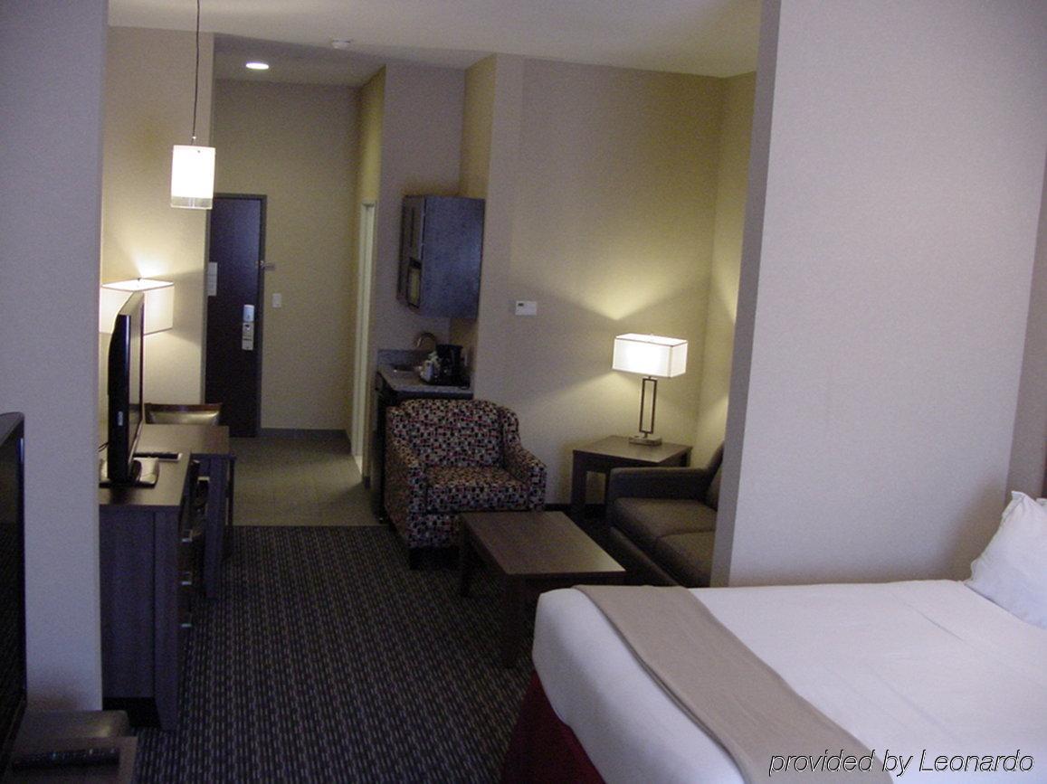 Holiday Inn Express & Suites Fredericksburg By Ihg מראה חיצוני תמונה